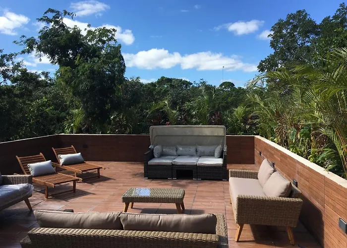 Mayas Villa *